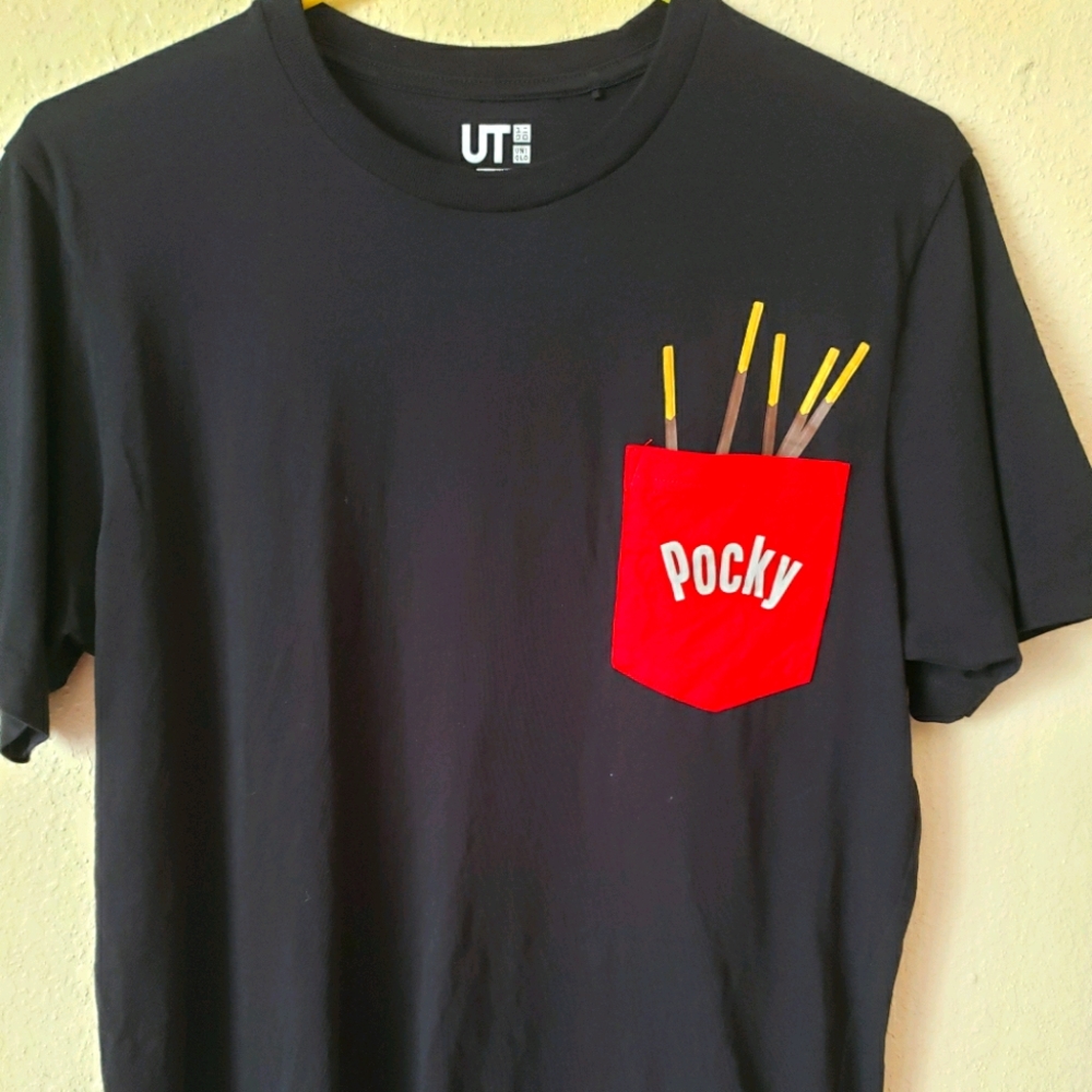 Uniqlo Pocky graphic tshirt